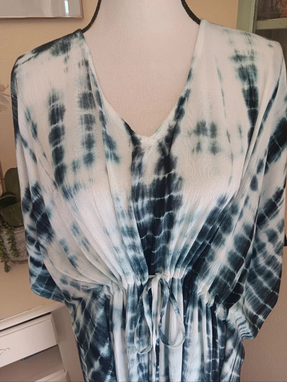 La Leela Tie-Dye Maxi Caftan Dress in Navy & White. Boho. - Picture 2 of 9